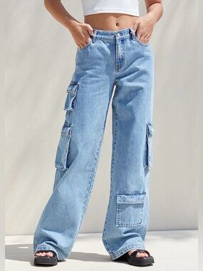 Pacsun Medium Blue '90s Baggy
Cargo Jeans- size 30